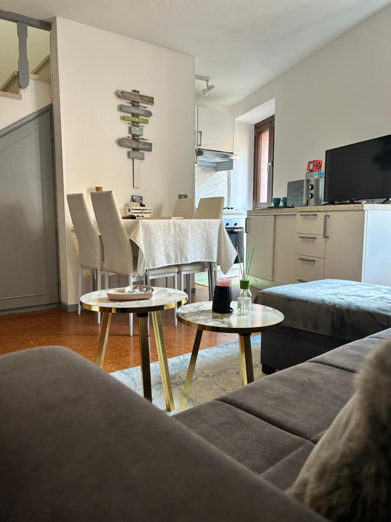 Apartament Tua Duplex Salò Zewnętrze zdjęcie